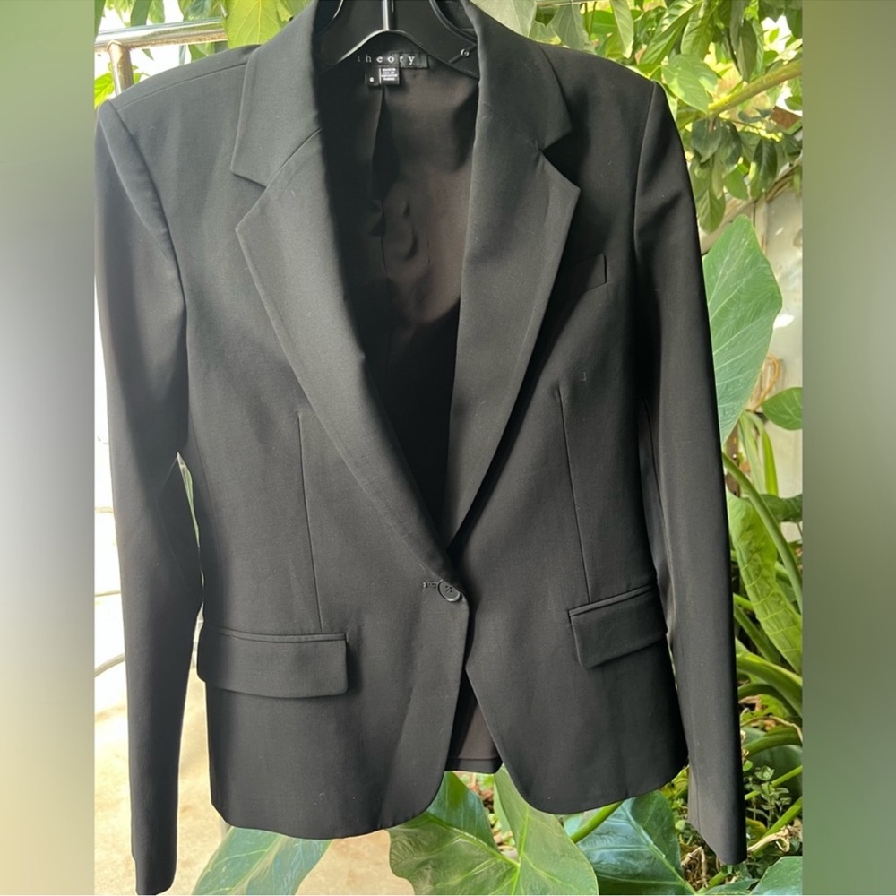 Theory wool single button blazer - image 1